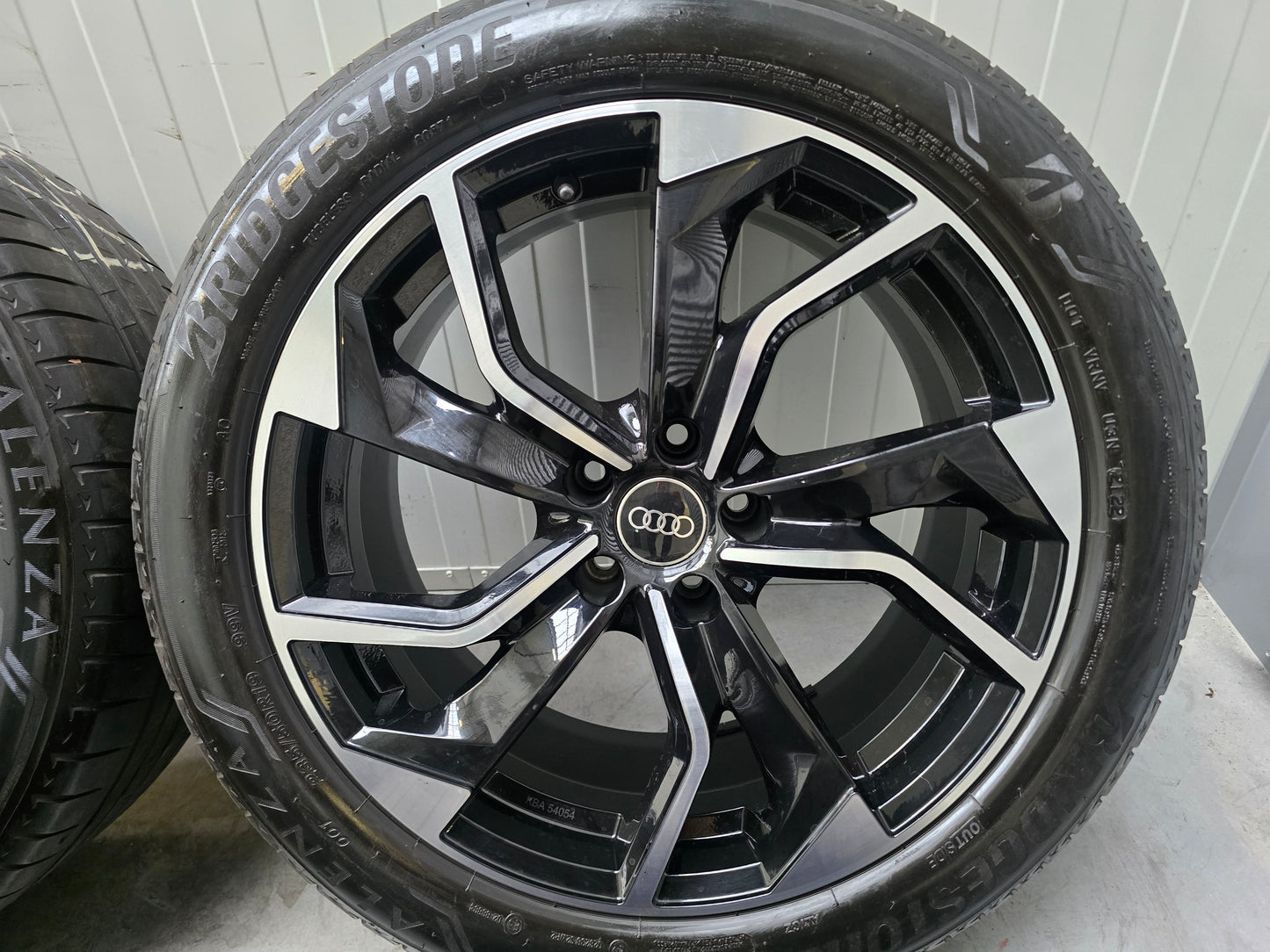 DEMO Audi Q3 A6 19 inch velgen zomerbanden 5x112