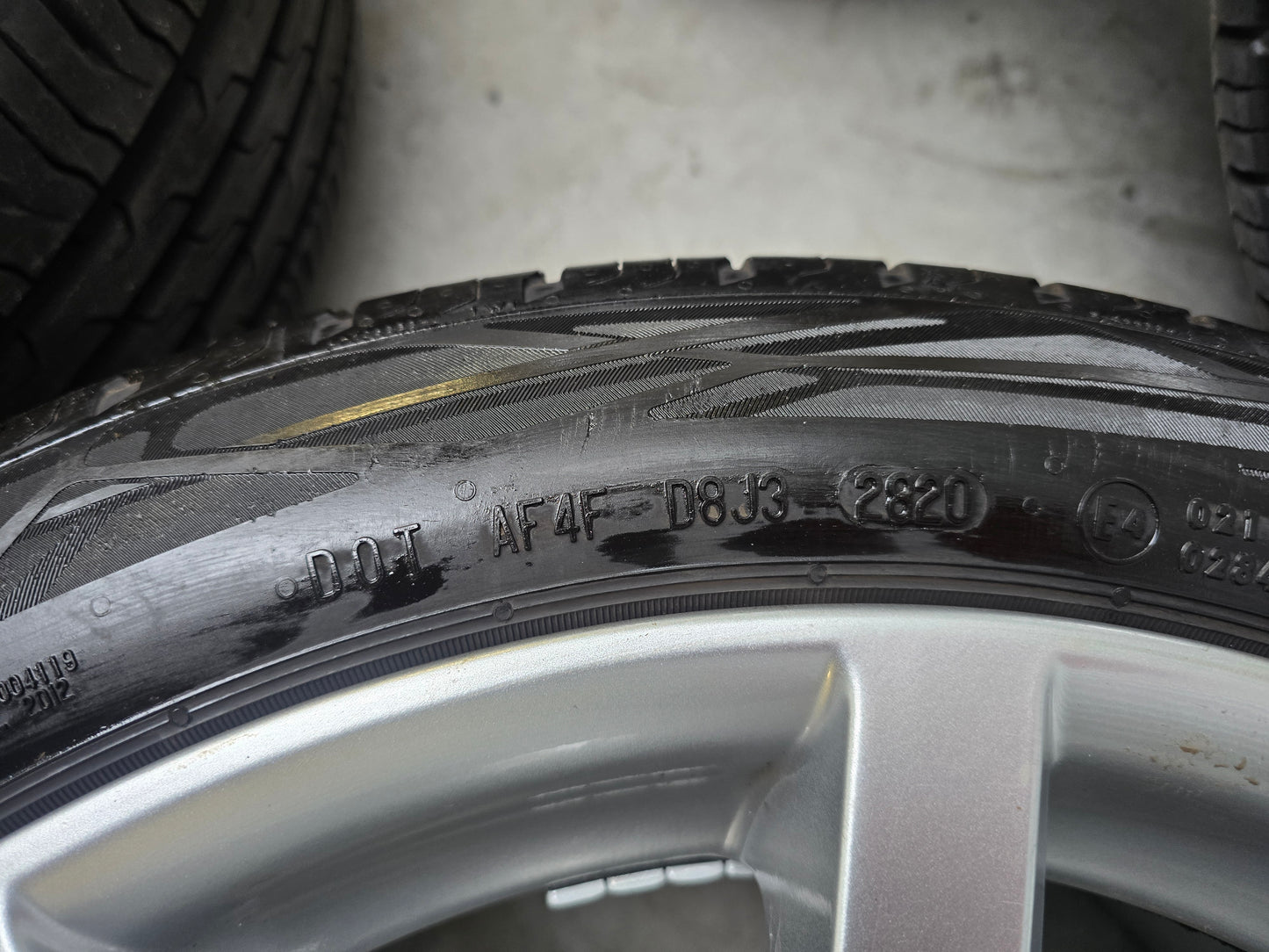 Audi Q2 18 inch Continental zomerbanden 5x112