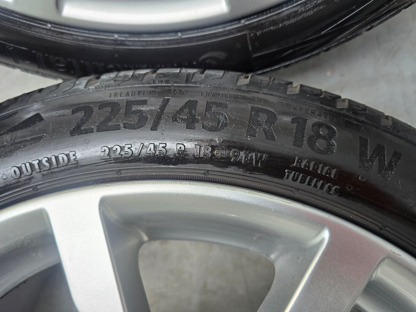 Audi Q2 18 inch Continental zomerbanden 5x112