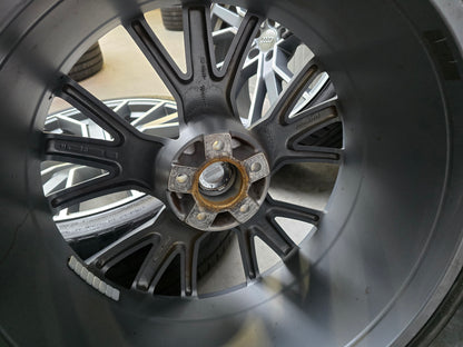 Audi A6 Q3 20 inch sport velgen zomerbanden