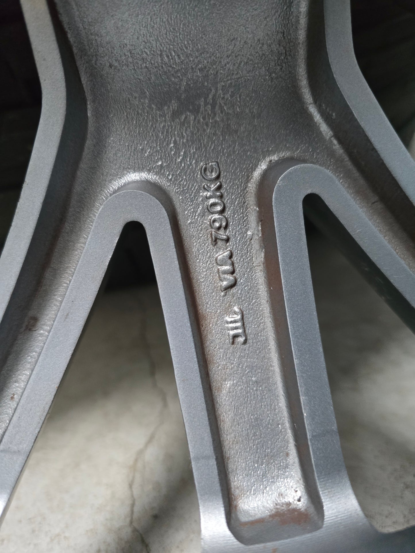 Audi A6 Q3 20 inch sport velgen zomerbanden