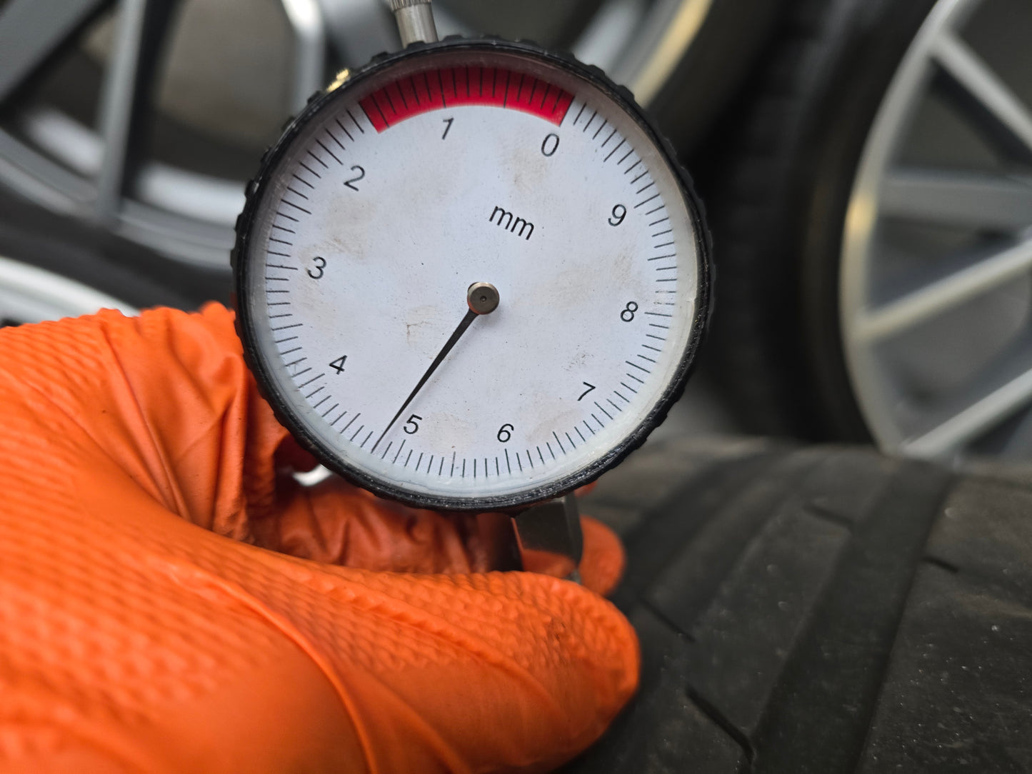 Audi A6 Q3 20 inch sport velgen zomerbanden