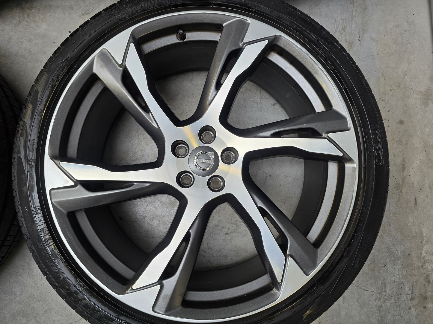 Demo Volvo XC90 22 inch velgen zomerbanden 8mm