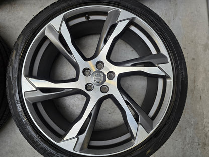 Demo Volvo XC90 22 inch velgen zomerbanden 8mm