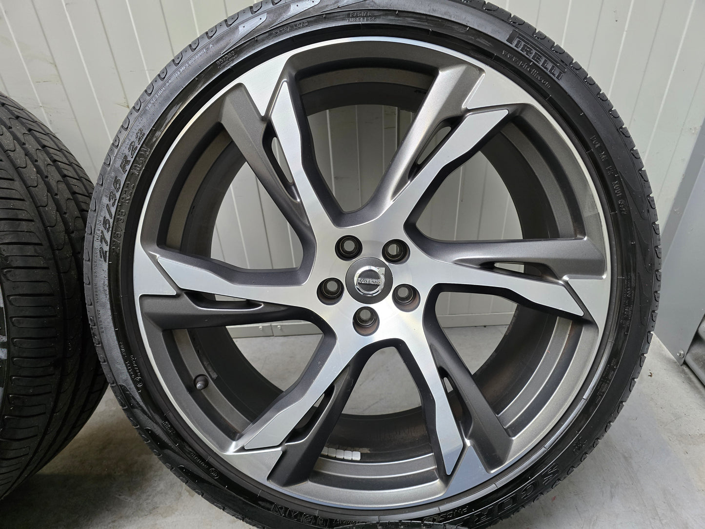 Demo Volvo XC90 22 inch velgen zomerbanden 8mm