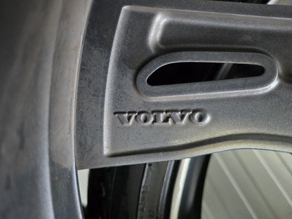 Demo Volvo XC90 22 inch velgen zomerbanden 8mm
