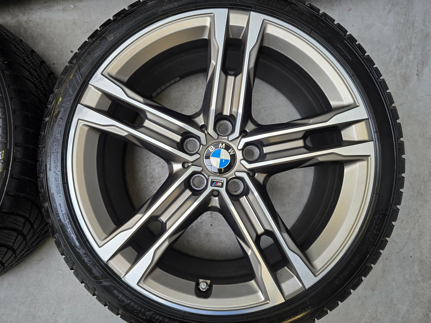 Demo BMW 1 serie F40 2 serie 556M 18 inch winterbanden