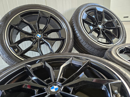 BMW X3 X4 G01 G02 20 inch OEM velgen breedset demo zomerbanden