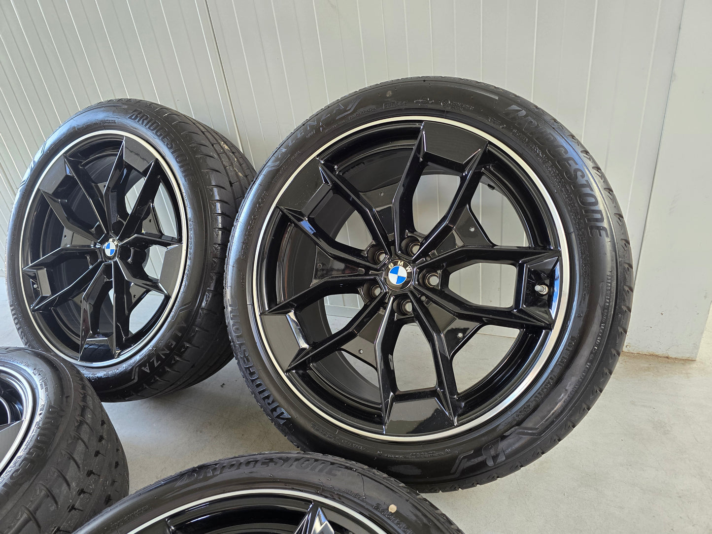 BMW X3 X4 G01 G02 20 inch OEM velgen breedset demo zomerbanden