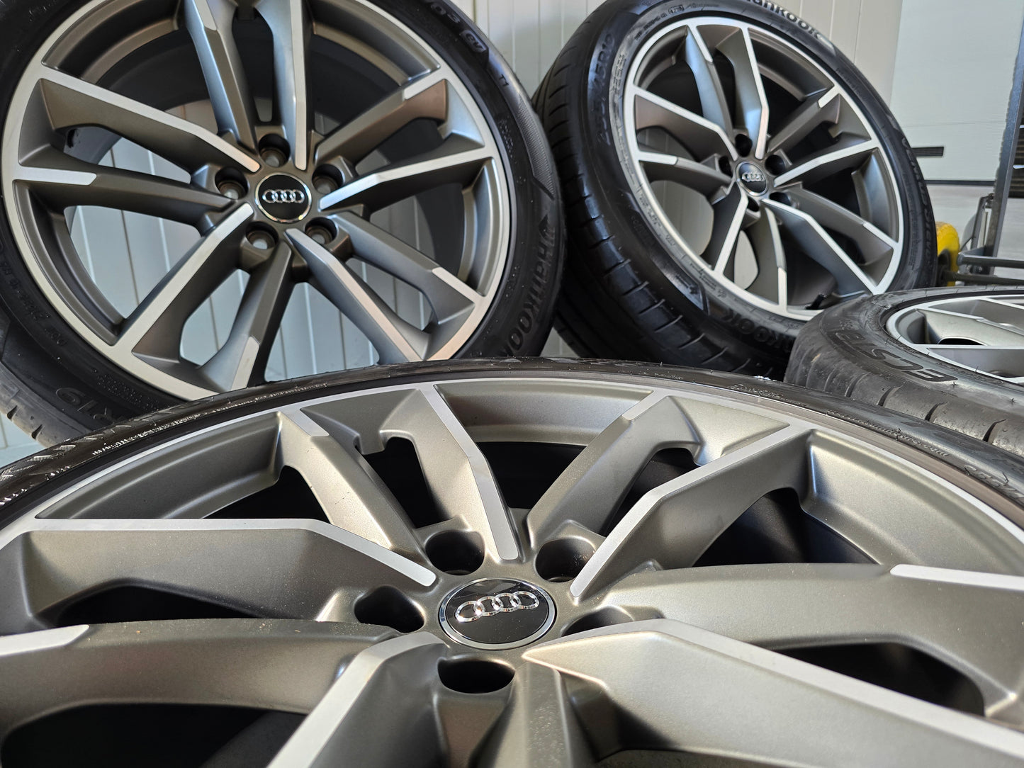 Audi Q3 19 inch Audi Sport velgen zomerbanden