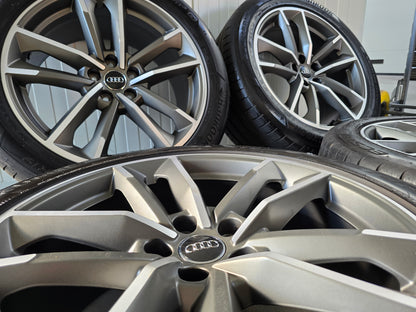 Audi Q3 19 inch Audi Sport velgen zomerbanden