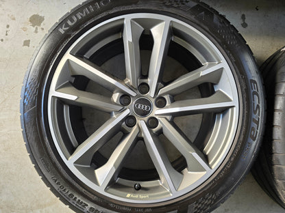 Audi Q3 19 inch Audi Sport velgen zomerbanden