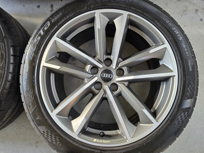 Audi Q3 19 inch Audi Sport velgen zomerbanden