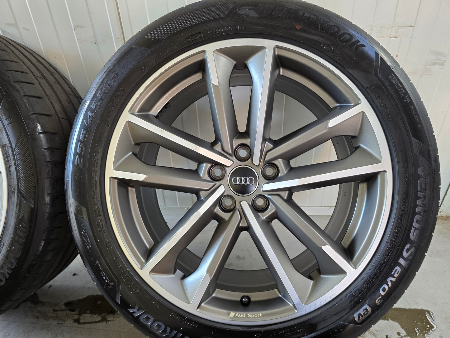 Audi Q3 19 inch Audi Sport velgen zomerbanden