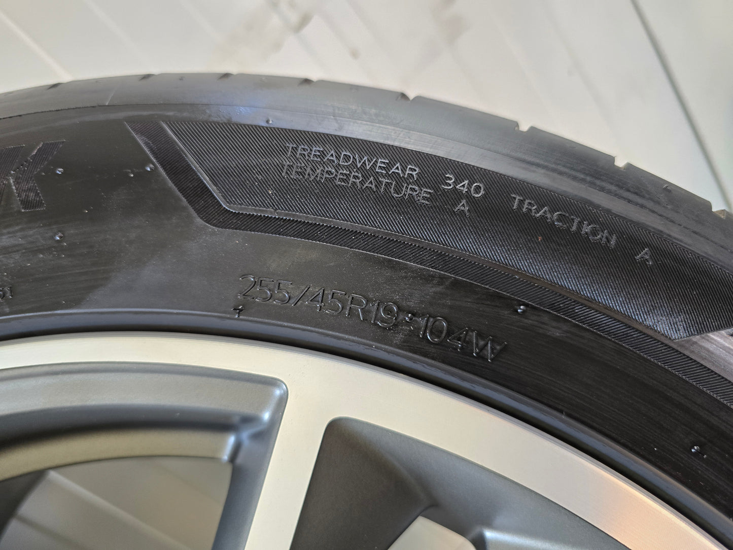 Audi Q3 19 inch Audi Sport velgen zomerbanden