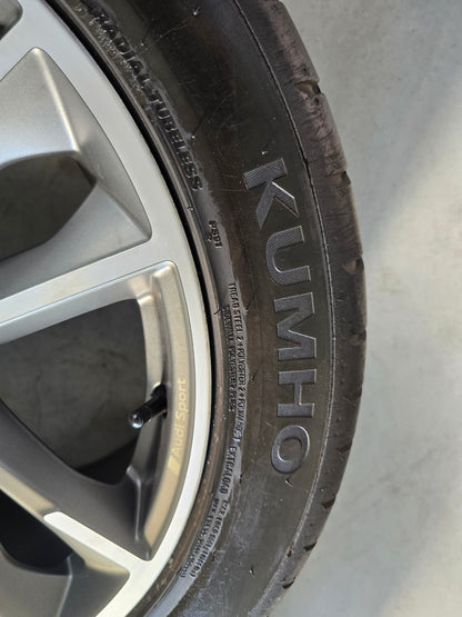 Audi Q3 19 inch Audi Sport velgen zomerbanden
