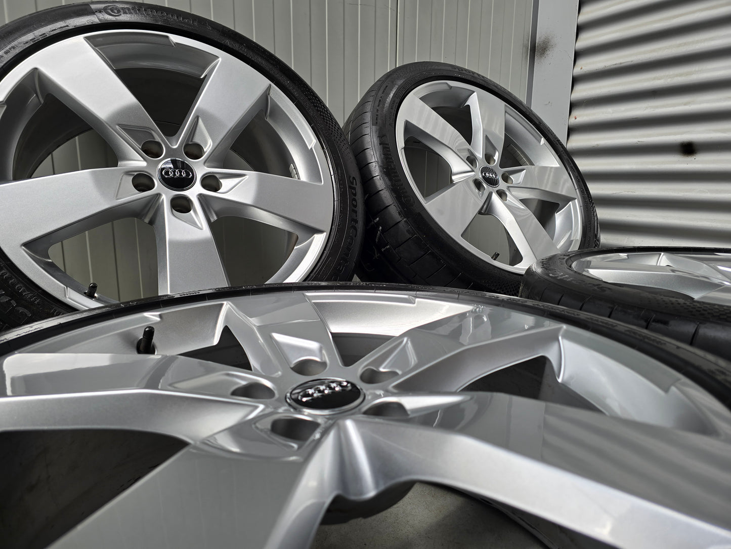 Audi Q5 Q3 A6 20 inch S Line velgen zomerbanden