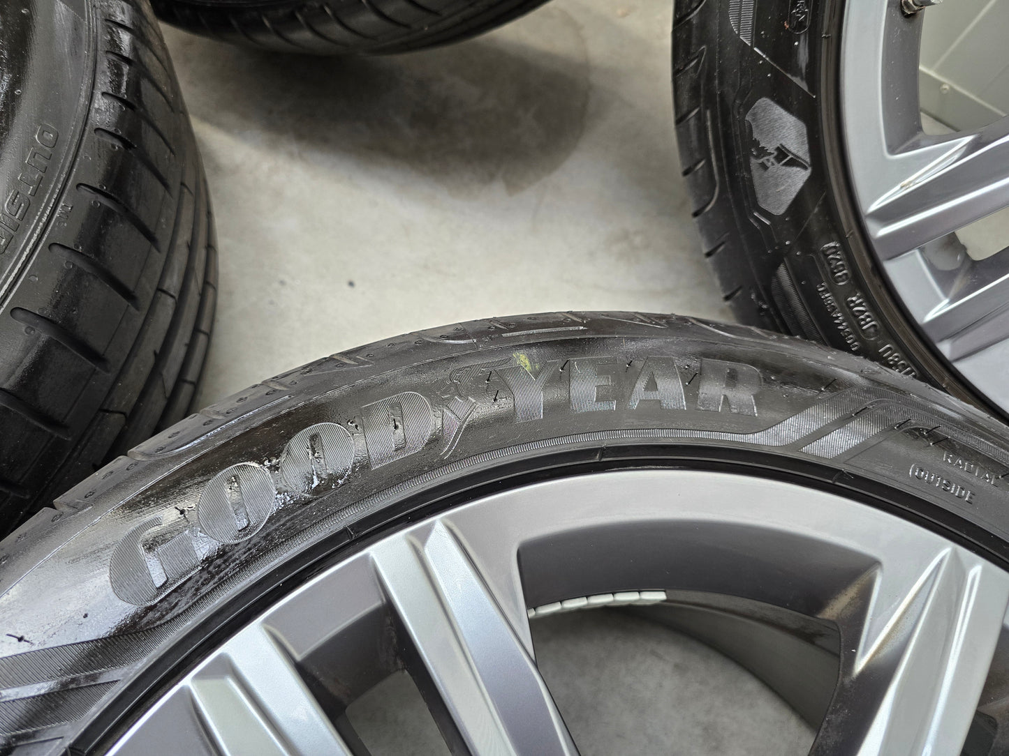 Volkswagen Arteon Passat 18 inch R-Line velgen zomerbanden