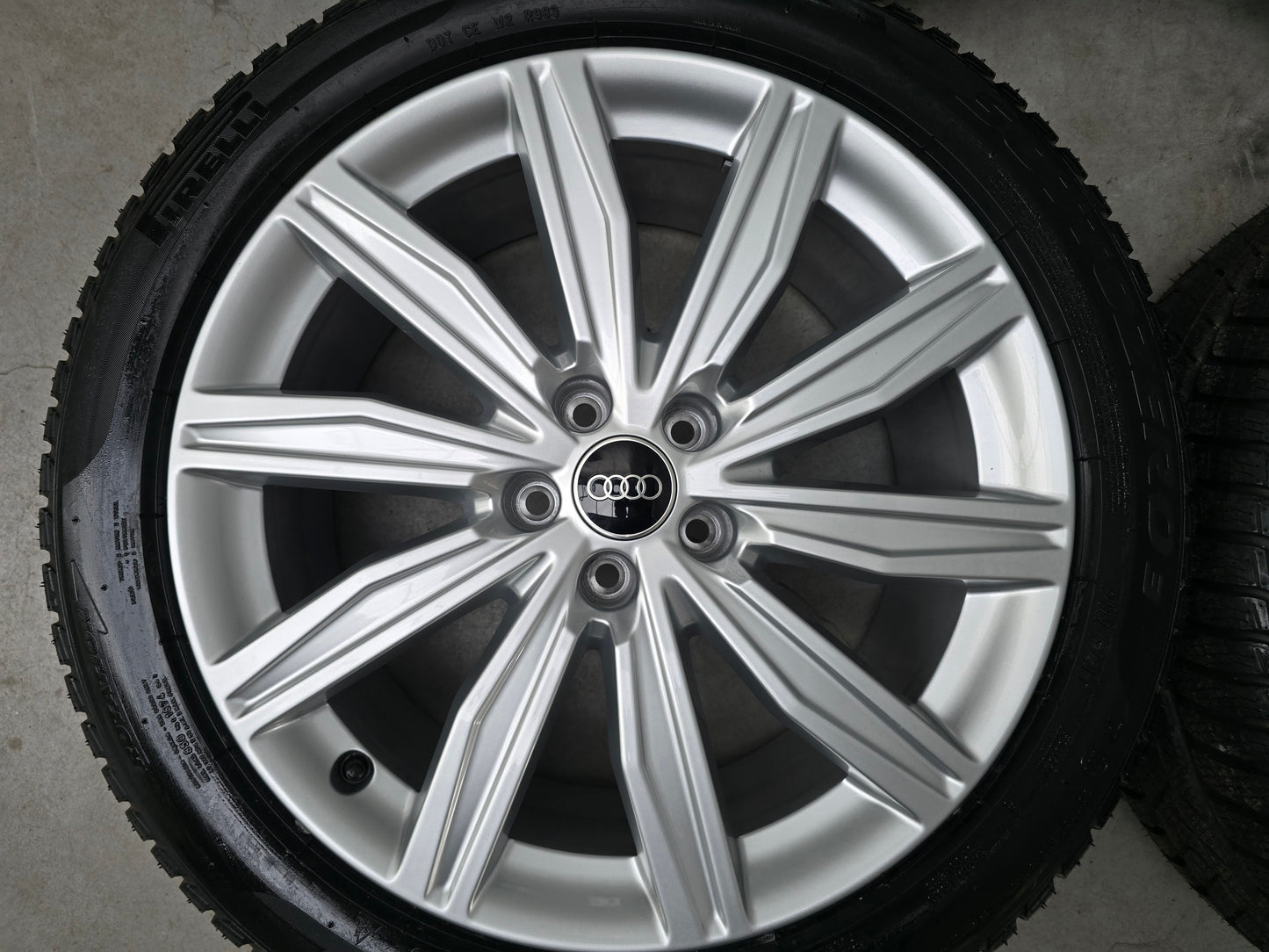 NIEUW Audi A6 A7 A8 Q5 19 inch velgen winterbanden OEM