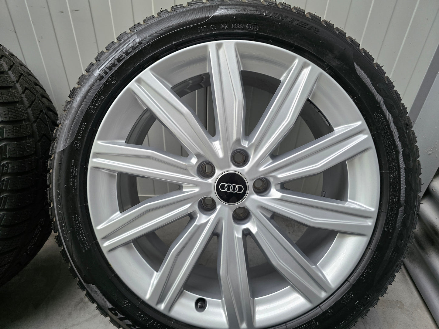 NIEUW Audi A6 A7 A8 Q5 19 inch velgen winterbanden OEM
