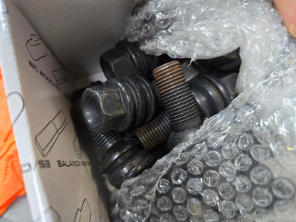 Volkswagen Transporter T5 T6 19 inch zomerbanden 7mm - UNIEK