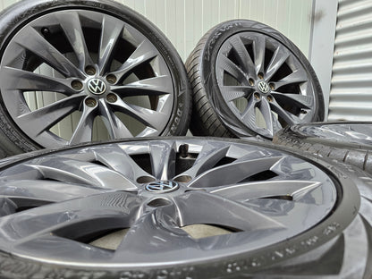 Volkswagen Transporter T5 T6 19 inch zomerbanden 7mm - UNIEK