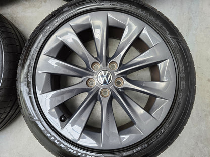 Volkswagen Transporter T5 T6 19 inch zomerbanden 7mm - UNIEK