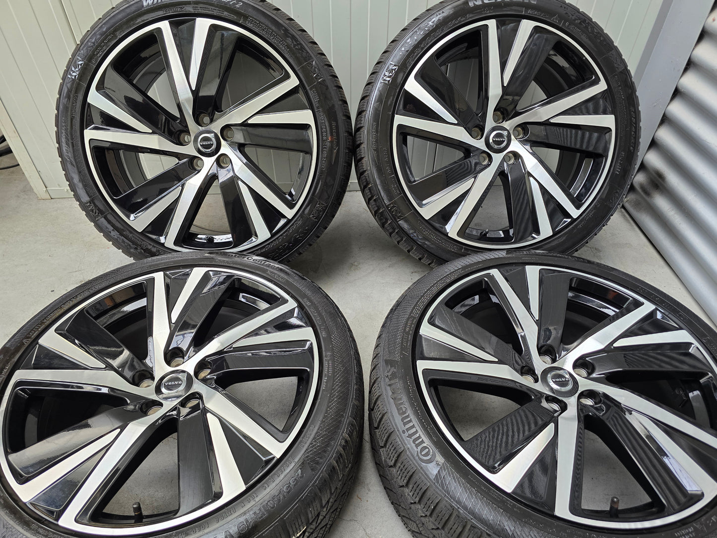 Volvo V90 S90 XC70 19 inch velgen winterbanden origineel