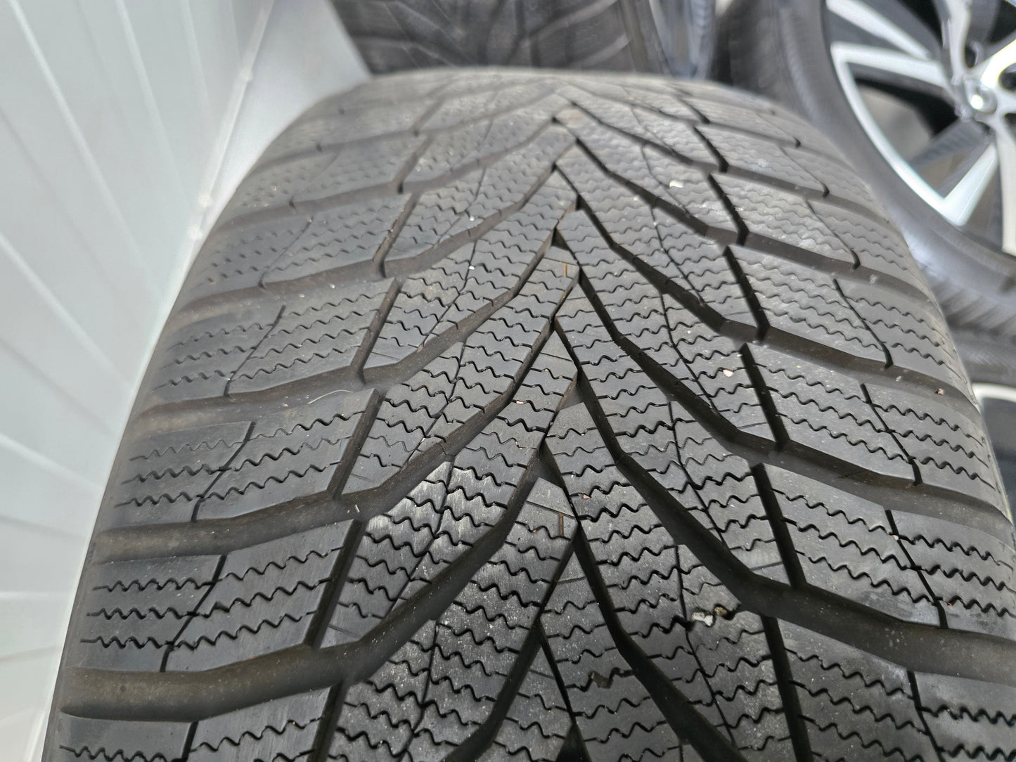 Volvo V90 S90 XC70 19 inch velgen winterbanden origineel