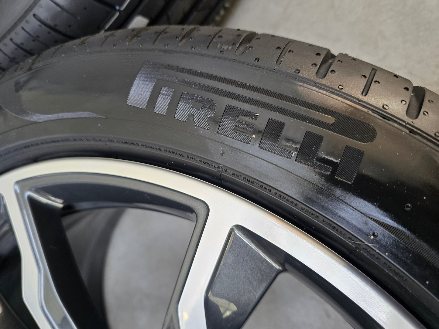 BMW X3 X4 G01 G02 20 inch 699M velgen zomerbanden Pirelli nieuw