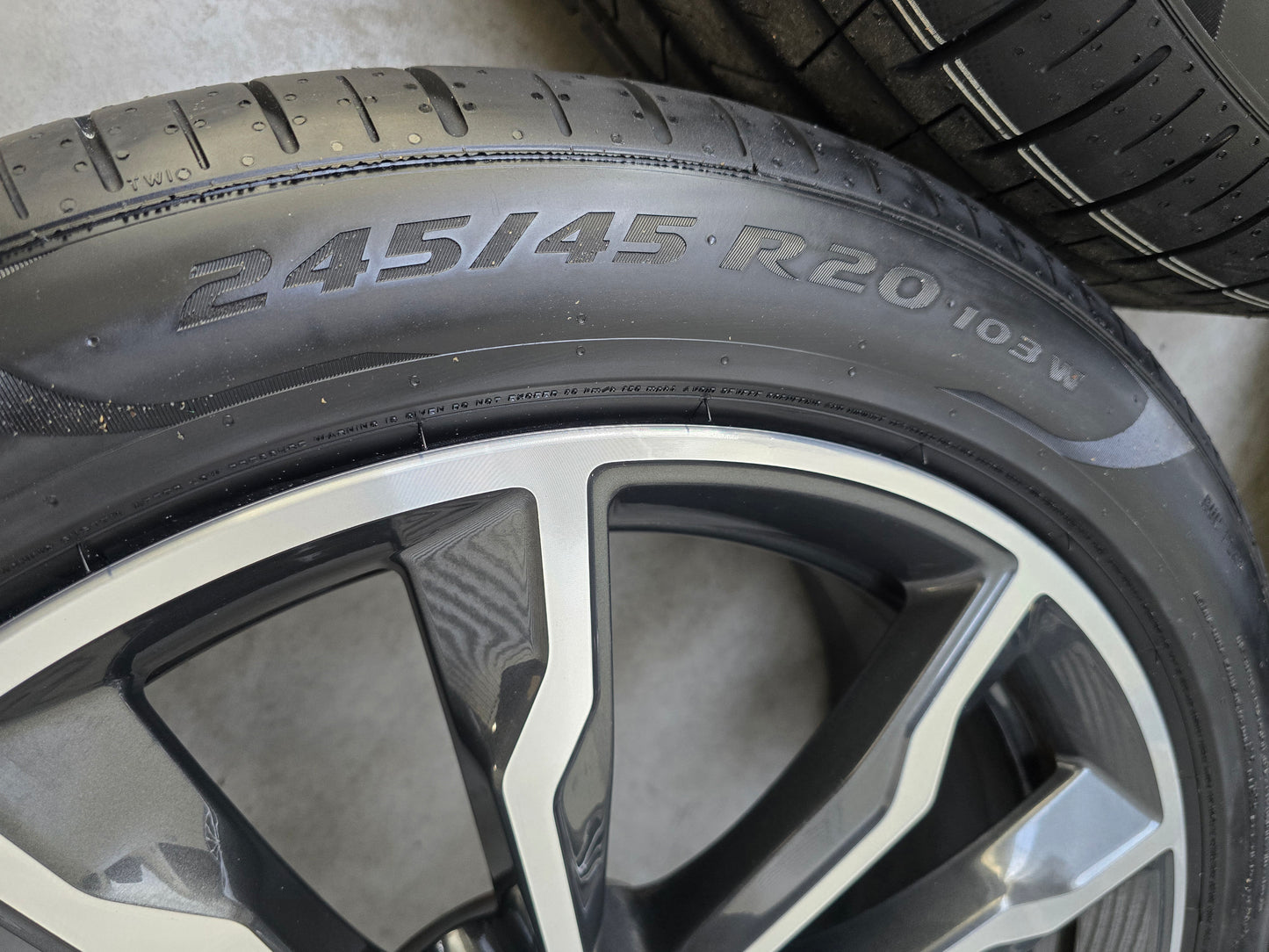 BMW X3 X4 G01 G02 20 inch 699M velgen zomerbanden Pirelli nieuw