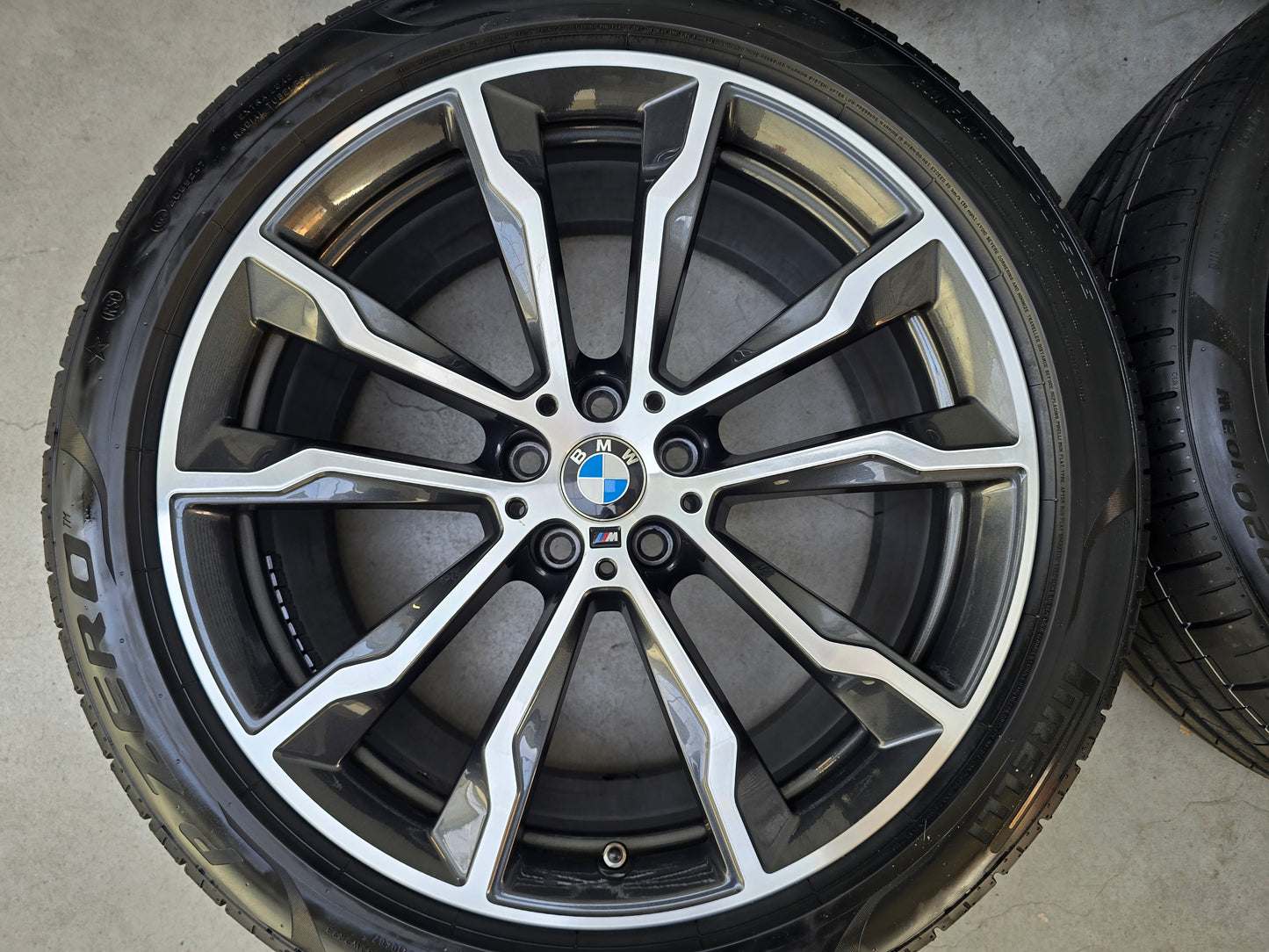 BMW X3 X4 G01 G02 20 inch 699M velgen zomerbanden Pirelli nieuw
