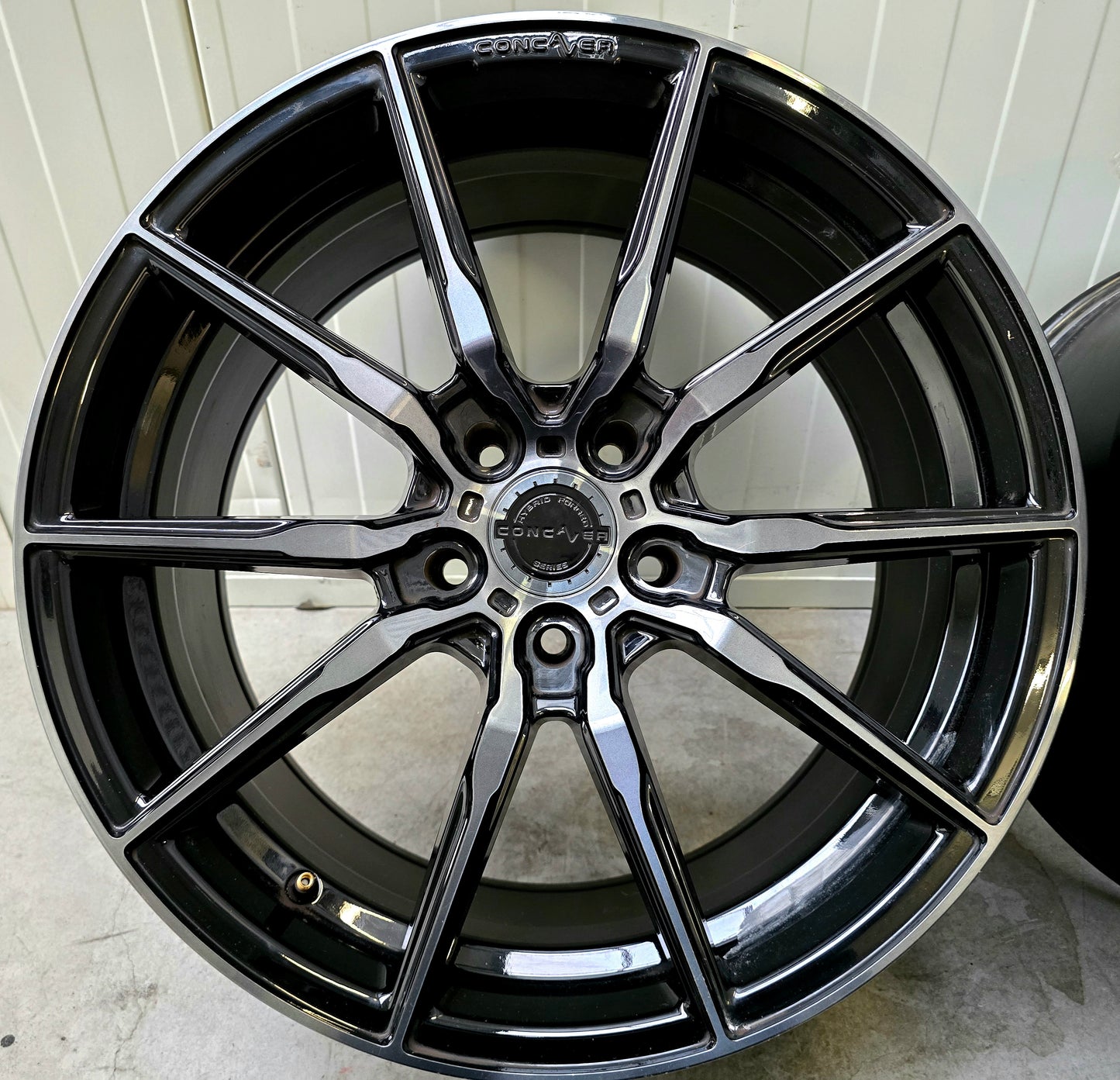 Concaver CVR4 Black/Smoked cut BMW 19 inch velgen breedset 5x120