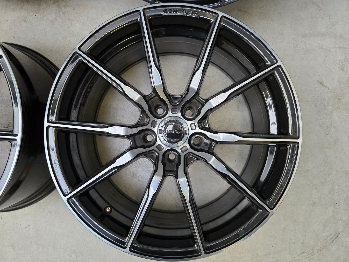 Concaver CVR4 Black/Smoked cut BMW 19 inch velgen breedset 5x120