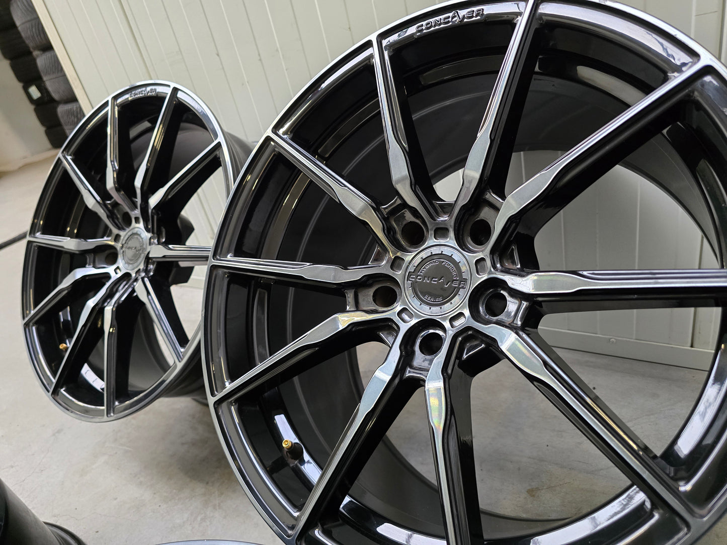Concaver CVR4 Black/Smoked cut BMW 19 inch velgen breedset 5x120