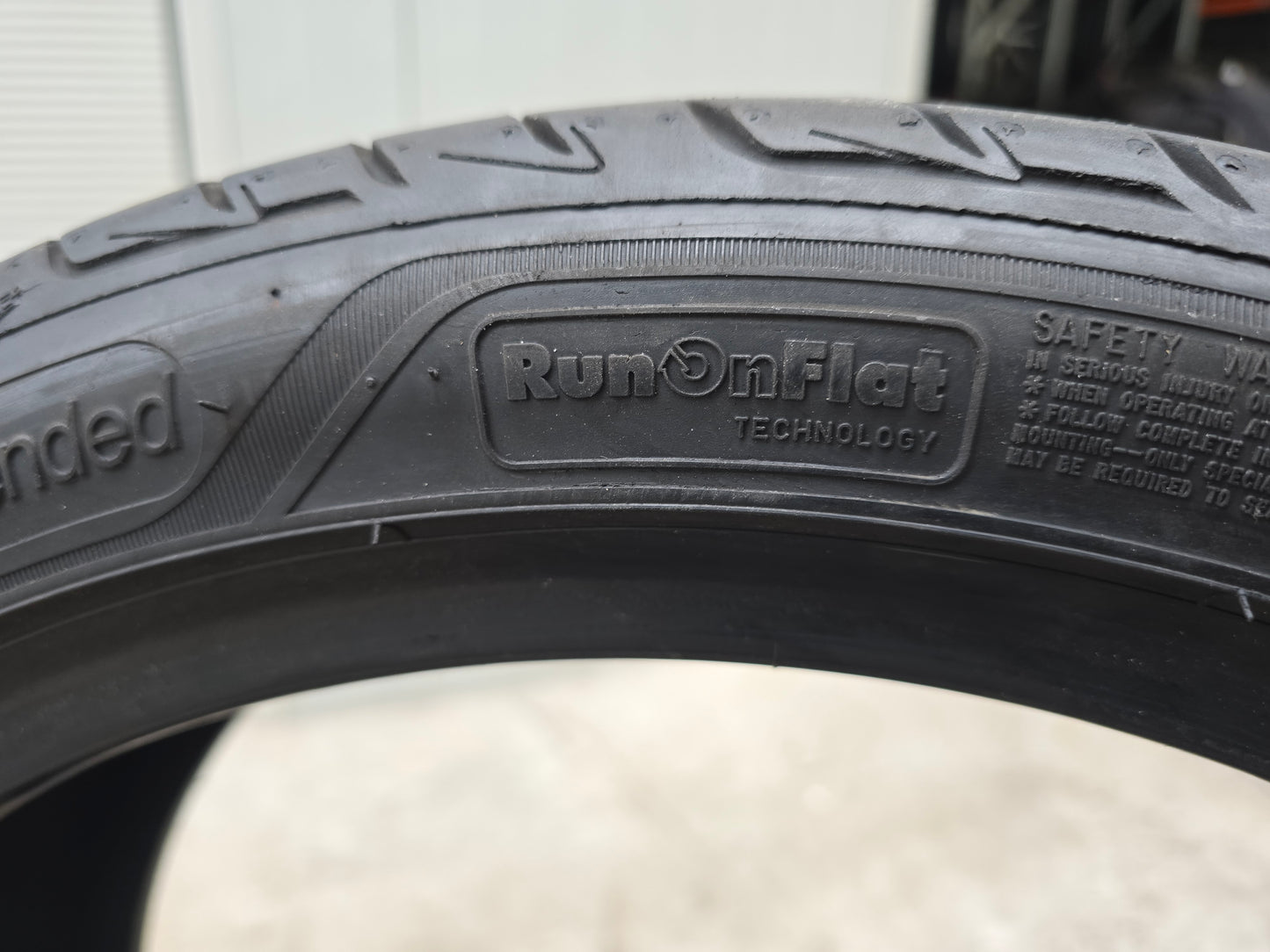 2x Goodyear zomerbanden 245/40 R19  98Y XL Runflat * MO