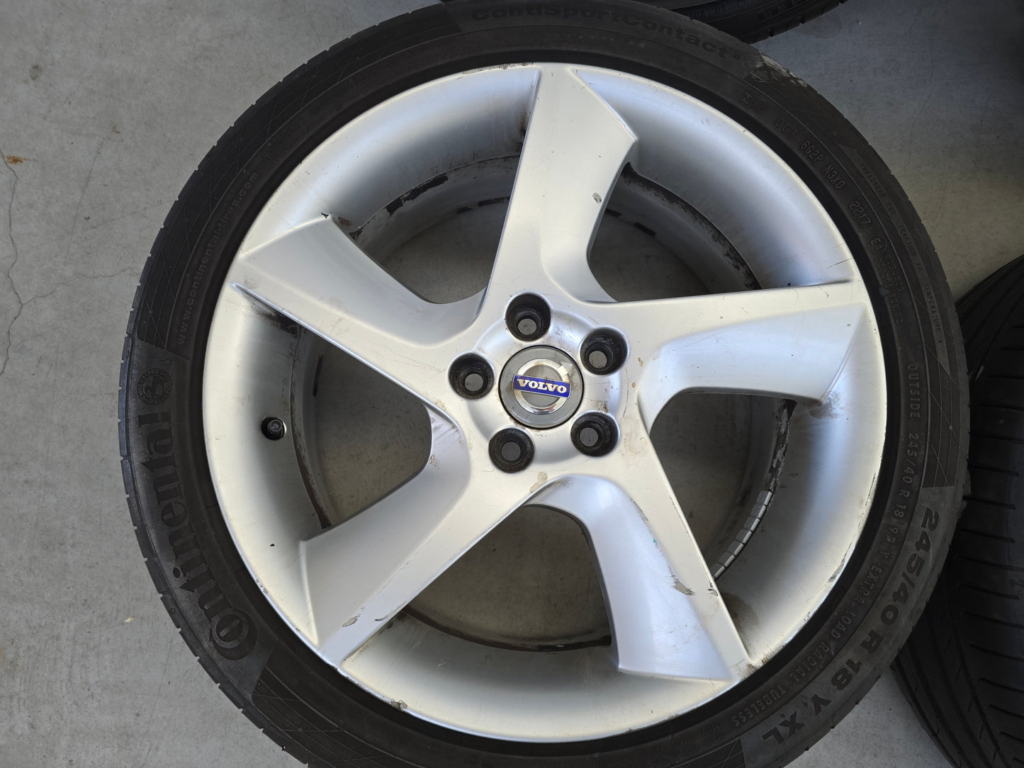 Volvo S60 S80 V60 V70 18 inch velgen zomerbanden