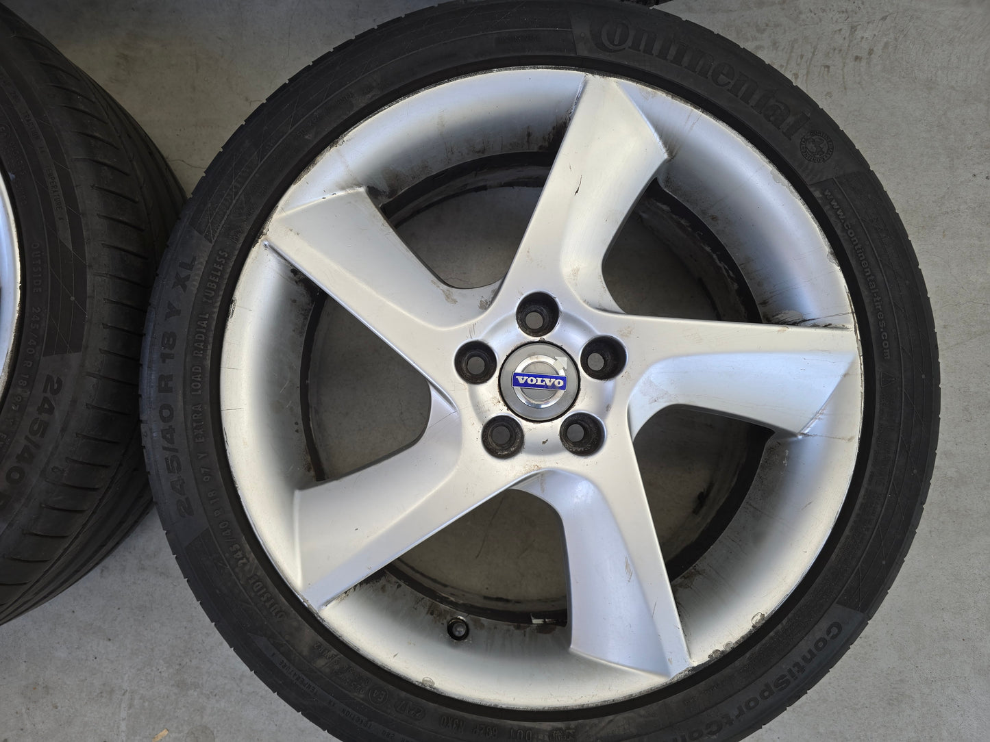 Volvo S60 S80 V60 V70 18 inch velgen zomerbanden