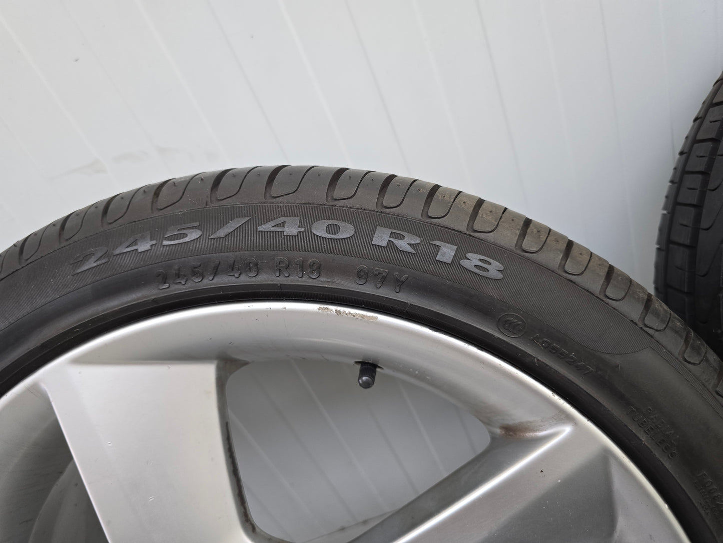 Volvo S60 S80 V60 V70 18 inch velgen zomerbanden
