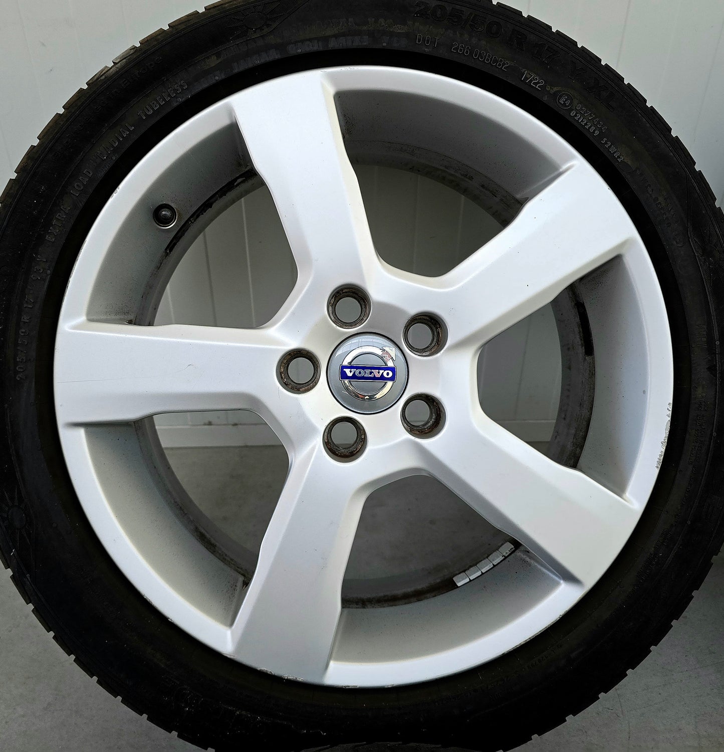Volvo C30 S40 V40 V50 17 inch velgen zomerbanden OEM