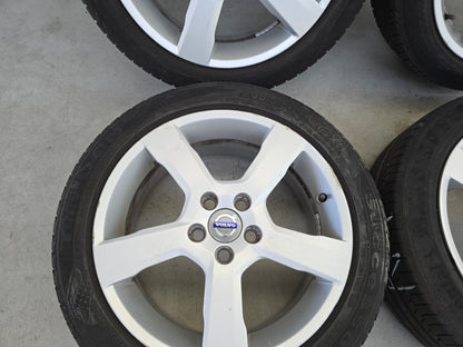 Volvo C30 S40 V40 V50 17 inch velgen zomerbanden OEM