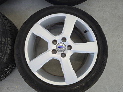 Volvo C30 S40 V40 V50 17 inch velgen zomerbanden OEM