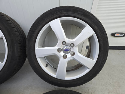 Volvo C30 S40 V40 V50 17 inch velgen zomerbanden OEM