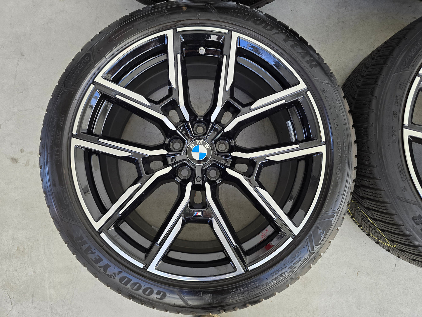 BMW i4 4 Serie G26 859M 19 inch velgen winterbanden breedset