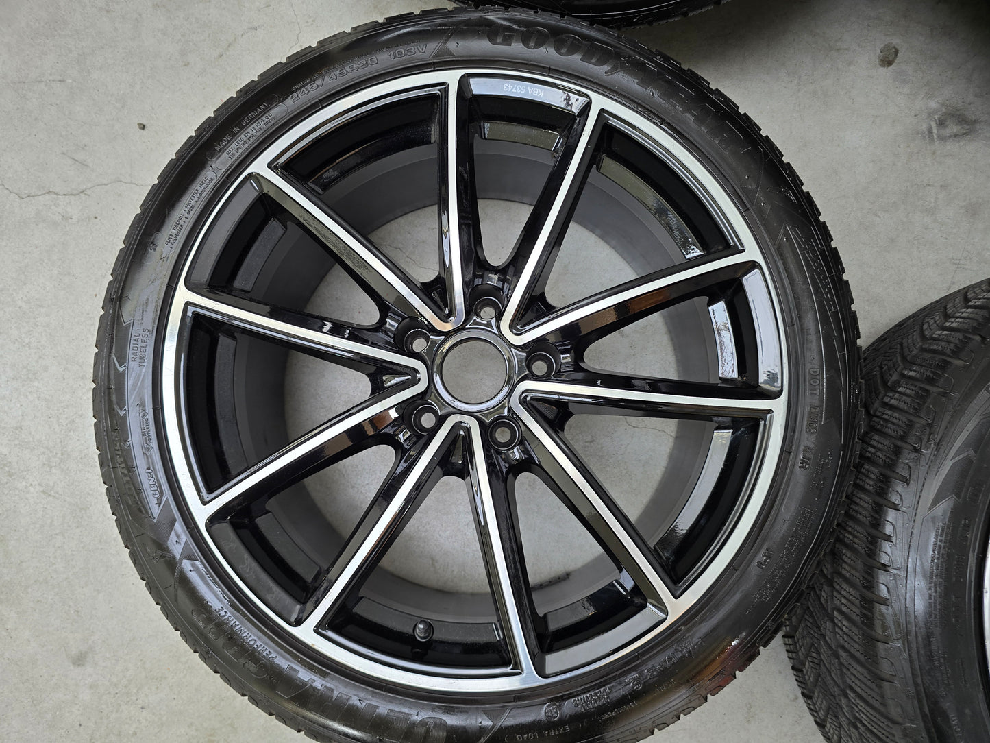 Audi e-tron GT Porsche Panamera 20 inch velgen winterbanden breedset