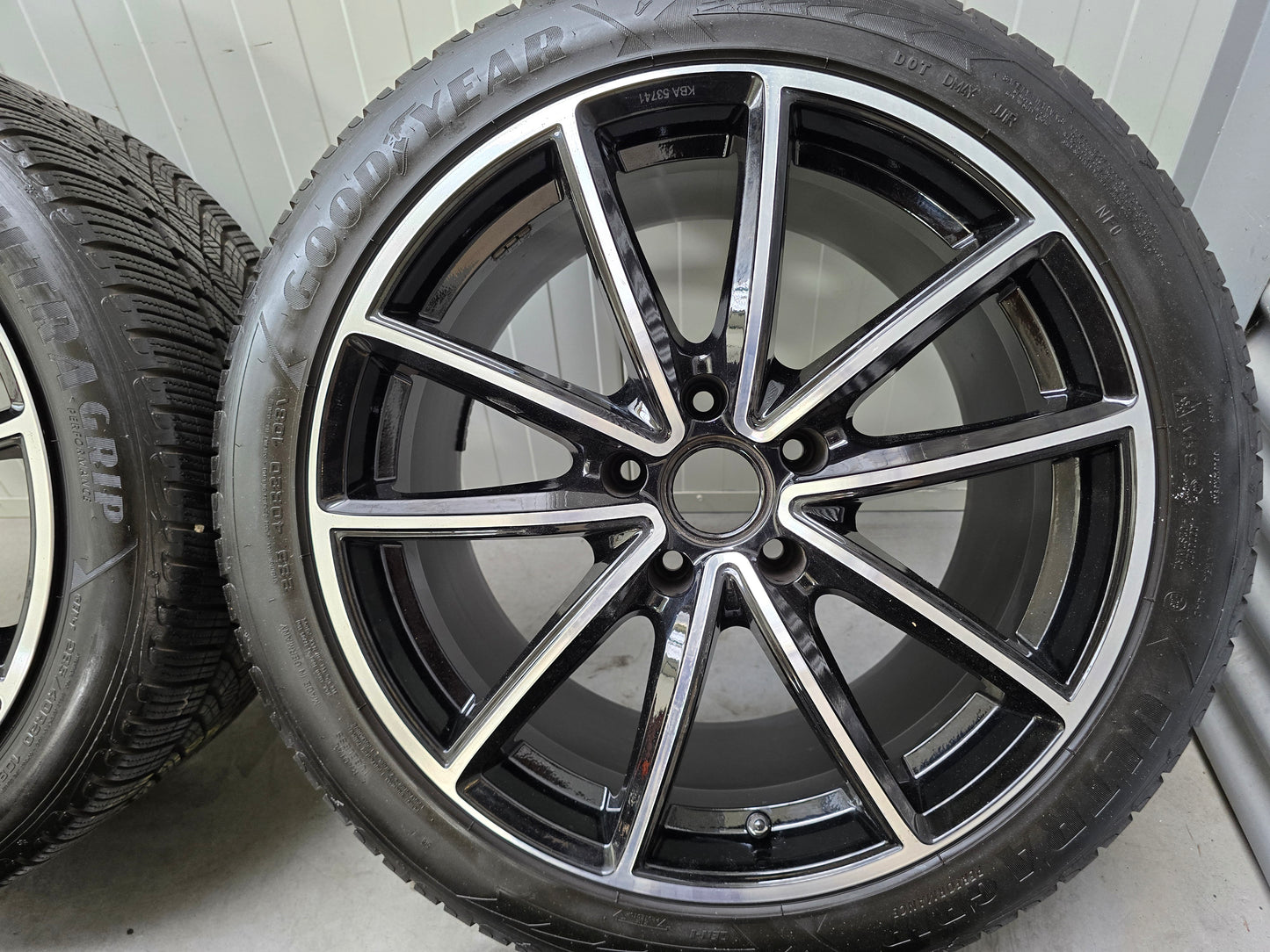 Audi e-tron GT Porsche Panamera 20 inch velgen winterbanden breedset