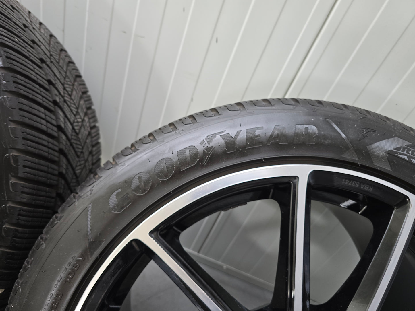 Audi e-tron GT Porsche Panamera 20 inch velgen winterbanden breedset