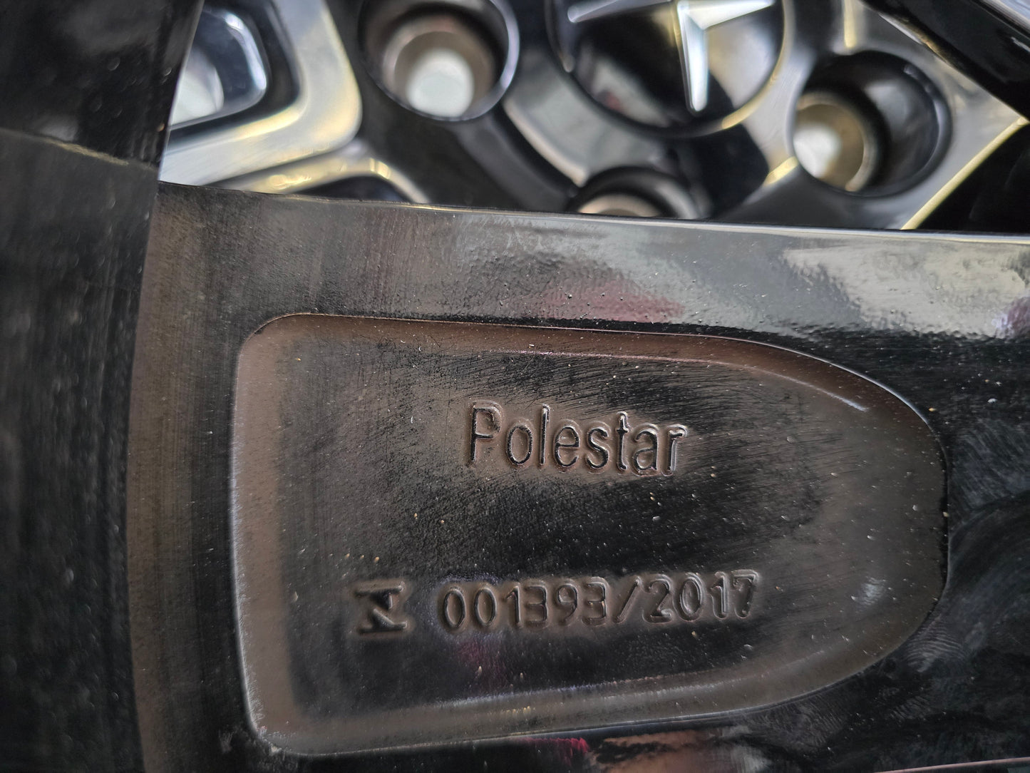Polestar 20 inch sport velgen 5x108 zomerbanden Volvo Lynk & Co