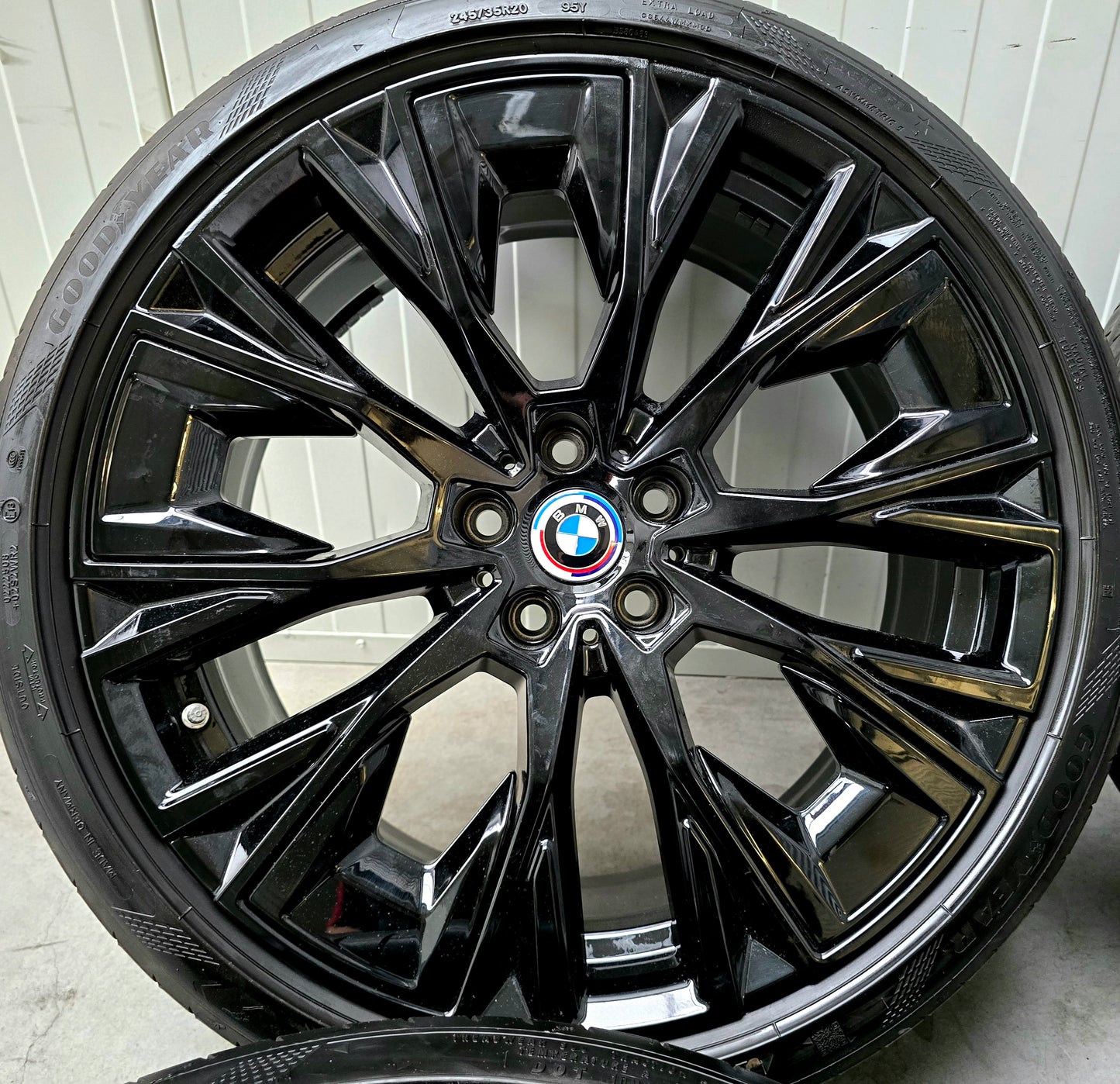 BMW i4 4 ser G26 862i 20 inch breedset velgen zomerbanden zwart