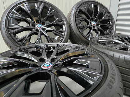 BMW i4 4 ser G26 862i 20 inch breedset velgen zomerbanden zwart